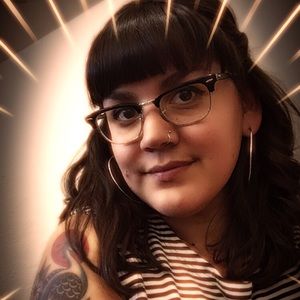 Meet your Posher, Addy